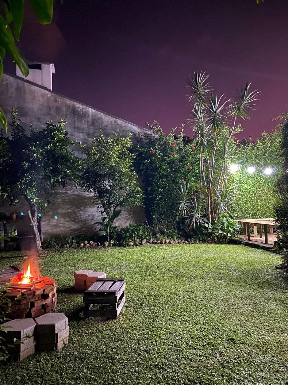 Happy House - Casa Ideal Para Grupos Na Cidade Dos Canyons Praia Grande  Δωμάτιο φωτογραφία